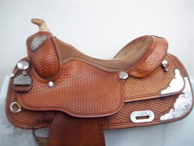 Used Saddle:- Image Number:0